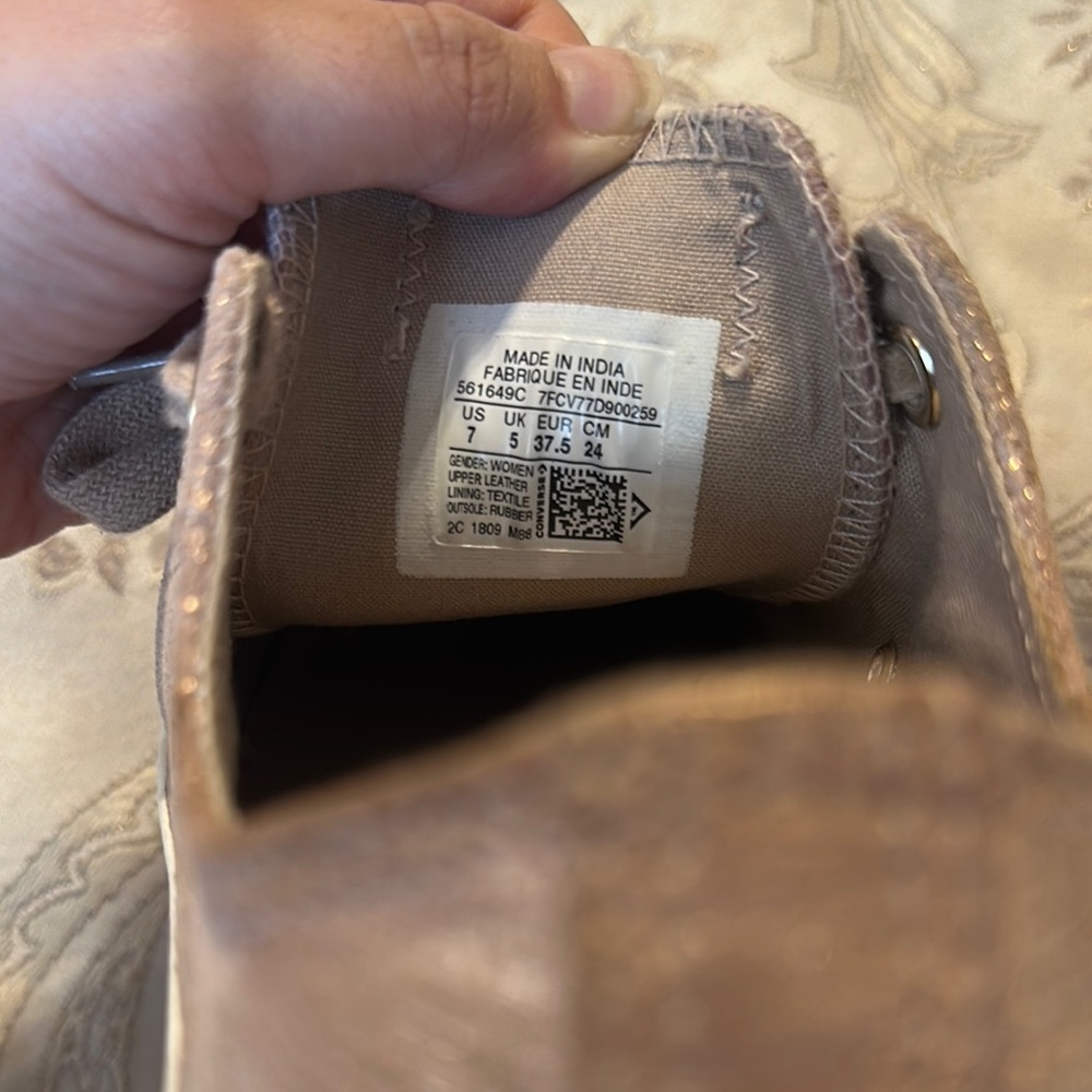 Converse Women's rose gold pink low-top Sneakers size 7 - Picture 12 of 12